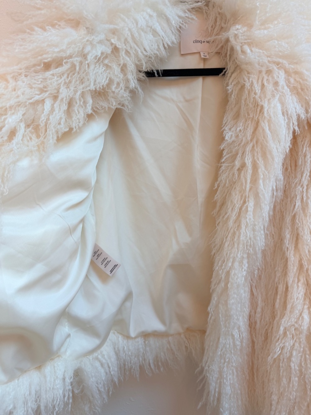 Cinq à Sept Geraldine Faux Fur Shag Coat Ivory Size M - Picture 5 of 8